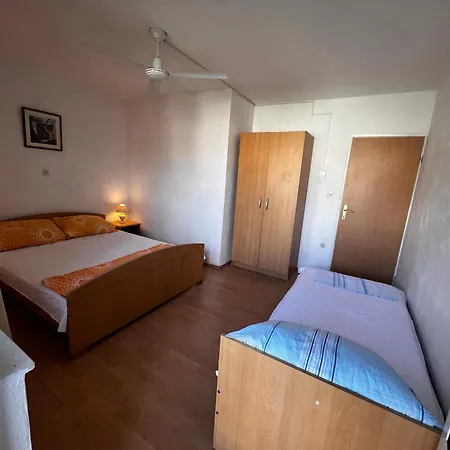 Apartmani Leila Trogir Exterior photo