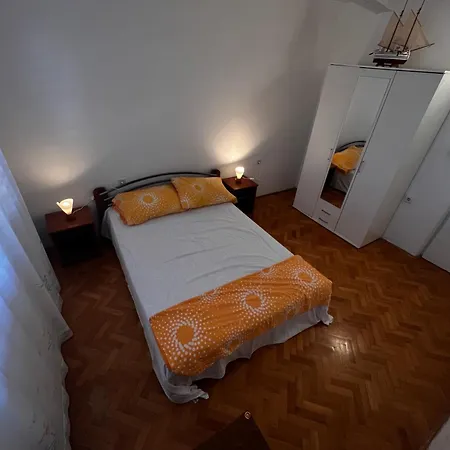 Apartmani Leila Trogir Exterior photo