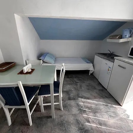 Apartmani Leila Trogir Exterior photo
