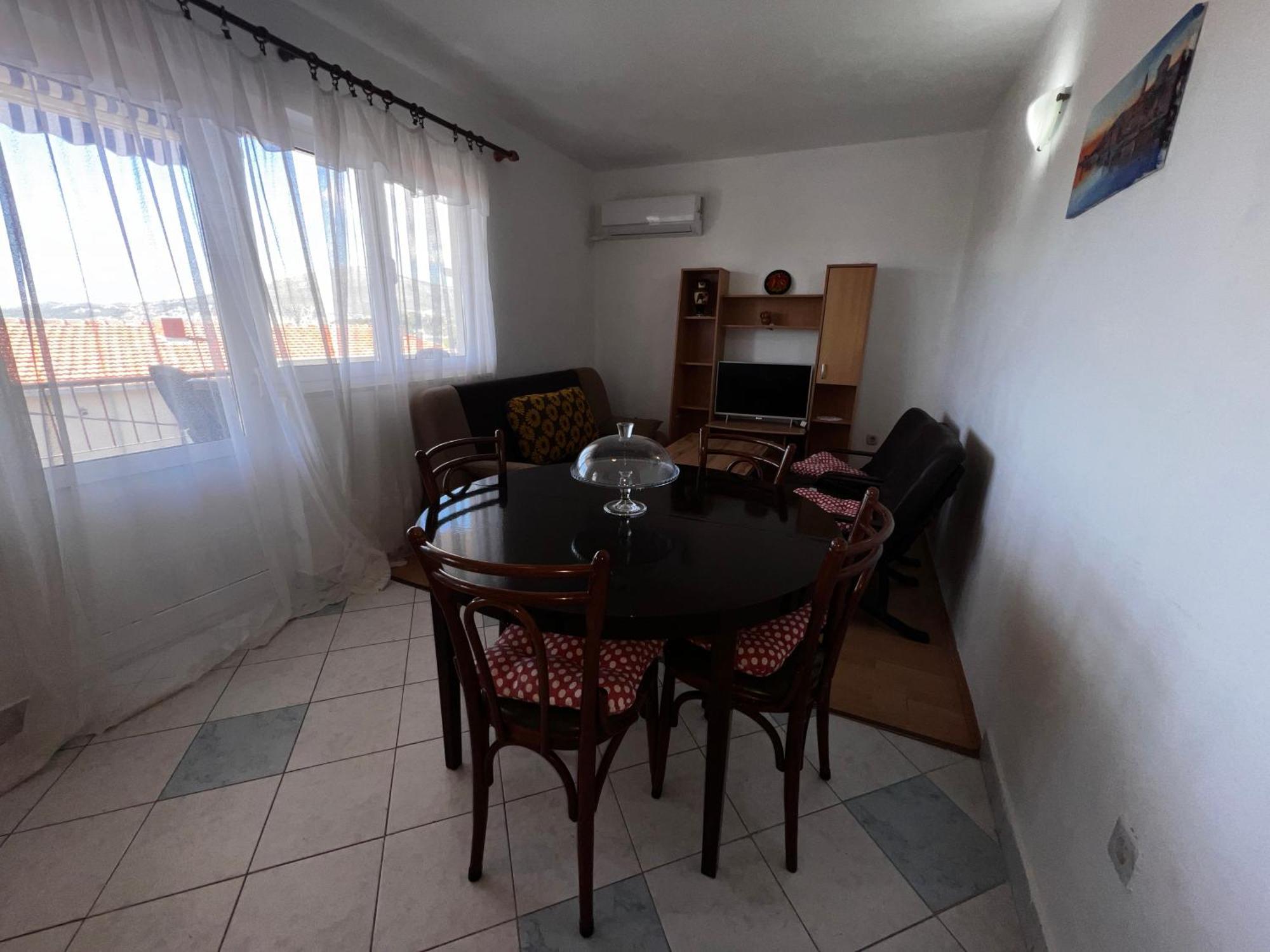 Leila Apartment